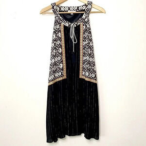 THML Embroidered Boho Tribal Sleeveless Women's Dress Medium V-Neck Tassels